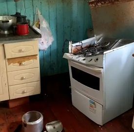 286434 - Panela de pressão explode e jovem acaba internada em estado grave por .