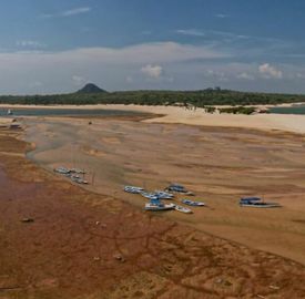 308548 - Imagens mostram como a seca histórica no rio Tapajós alterou a paisagem em Alter do Chão; assista por Paisagem atual Alter do ChÃ£o mostrando os impactos da estiagem do rio TapajÃ³s.