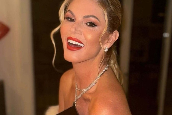 A socialite Val Marchiori 