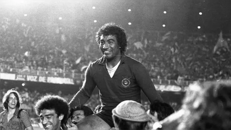 (José Benedito Tobias, ex-goleiro do Timão, morre aos 75 anos de idade)