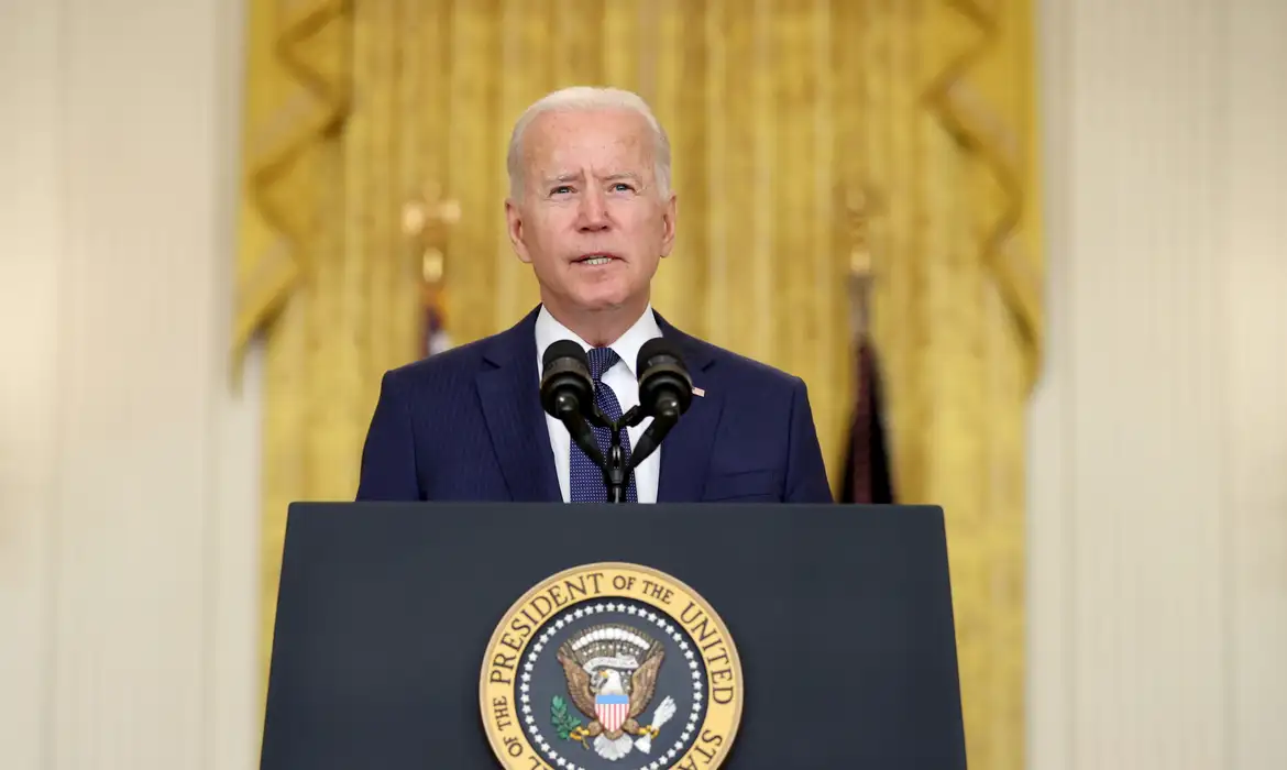 (Biden deve ir à convenção do partido)