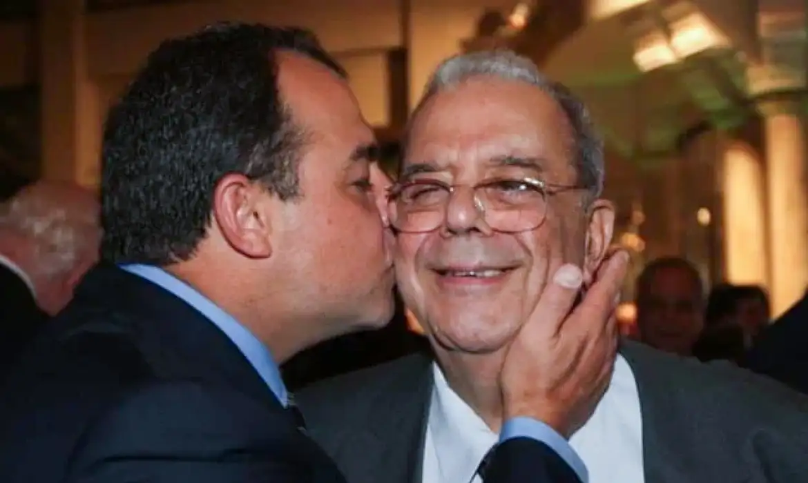 (Escritor e jornalista Sério Cabral morreu neste domingo, 14)