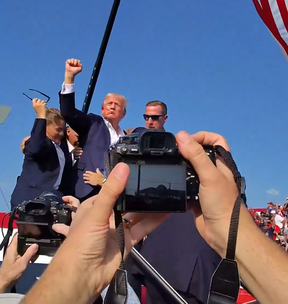 Registro de Trump feito por Jabin Botsford após o atentado -