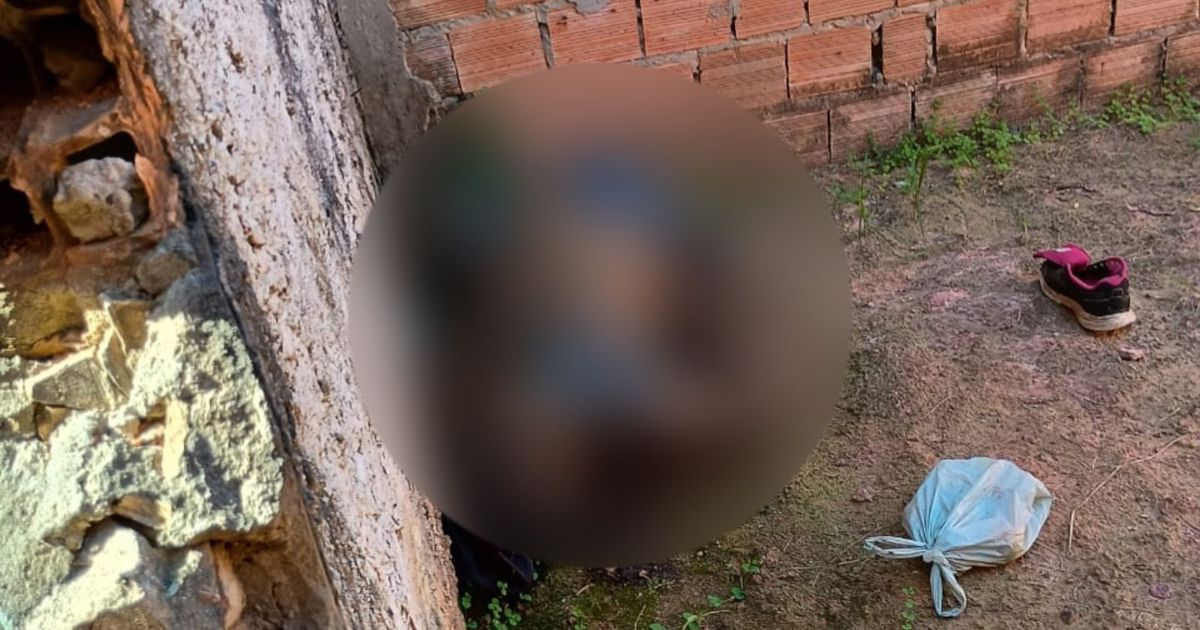 Corpo encontrado em construção abandonada.