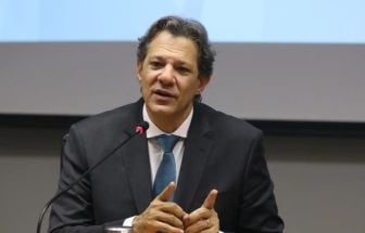 Haddad celebra reoneração da folha: 'custou mais de R$ 200 bilhões'