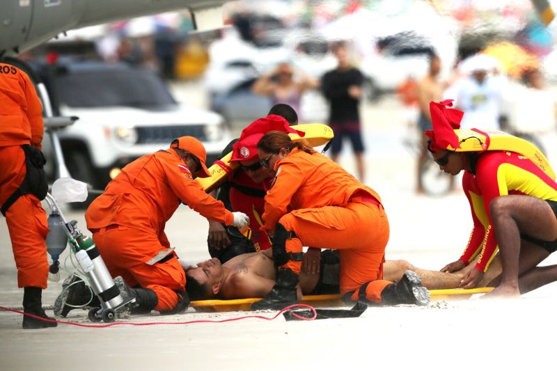 Treinamento de salvamento em Salinas 