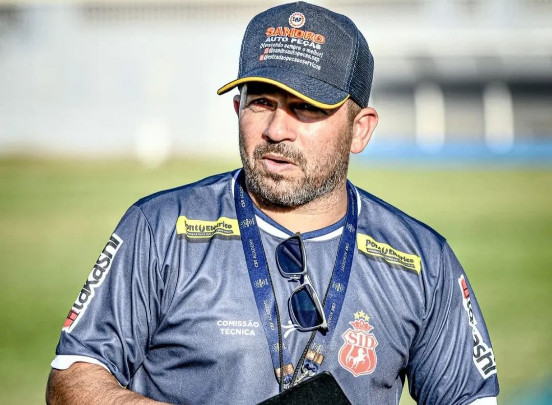 Robson Melo será o técnico do Bragantino no Parazão 2025. 