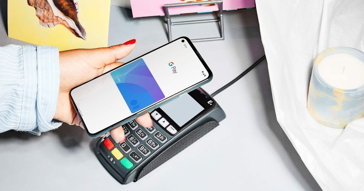 O processamento das transações é feito pelos bancos digitais.