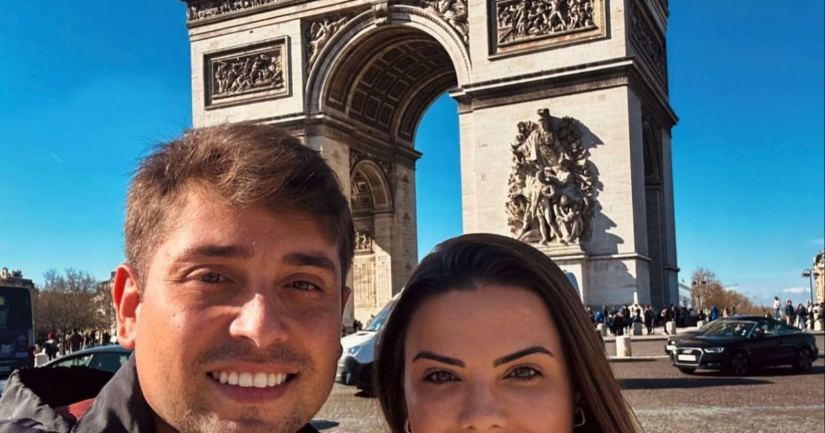 Danilo Santos Romano ao lado de Thalita Valente