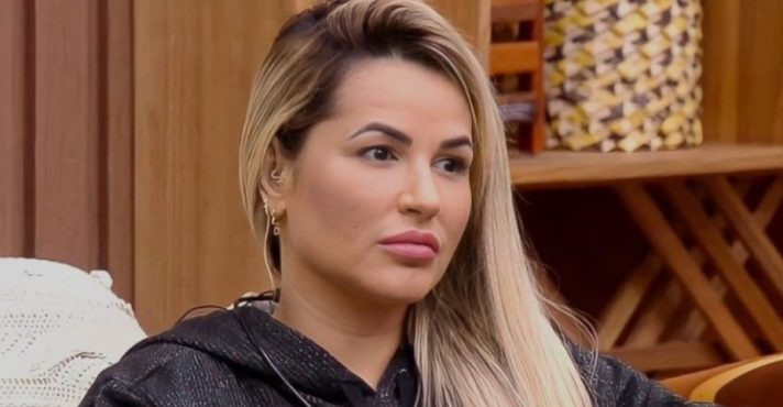Deolane está presa desde a semana passada - 