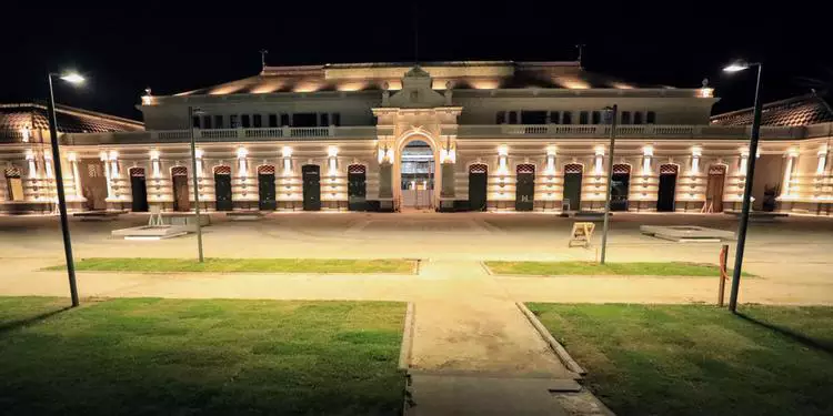 A  praça Floriano Peixoto e o pavilhão norte do Mercado de São Brás serão abertos para visitação pública