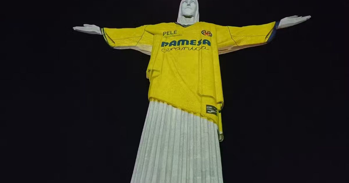 Cristo Redentor com a camisa do Villarreal - 