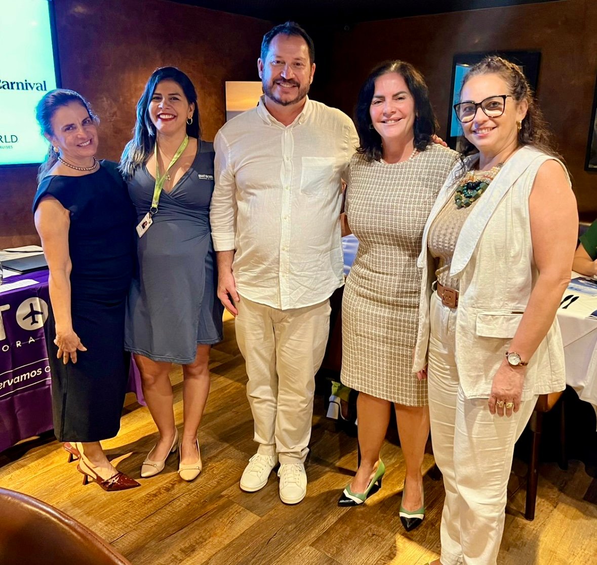 Selma Lopes, da Secretaria de Turismo, Juliete Dantas, o diretor Pablo Zabala, Tiana Menezes e Karla Bentes