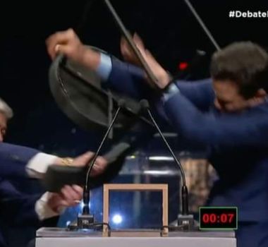 Imagem - Vídeo: Datena dá cadeirada em Pablo Marçal ao vivo durante debate