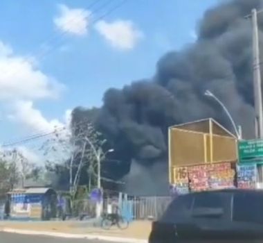 Imagem - Vídeo: Incêndio atinge barcos em Marina no Guamá, em Belém