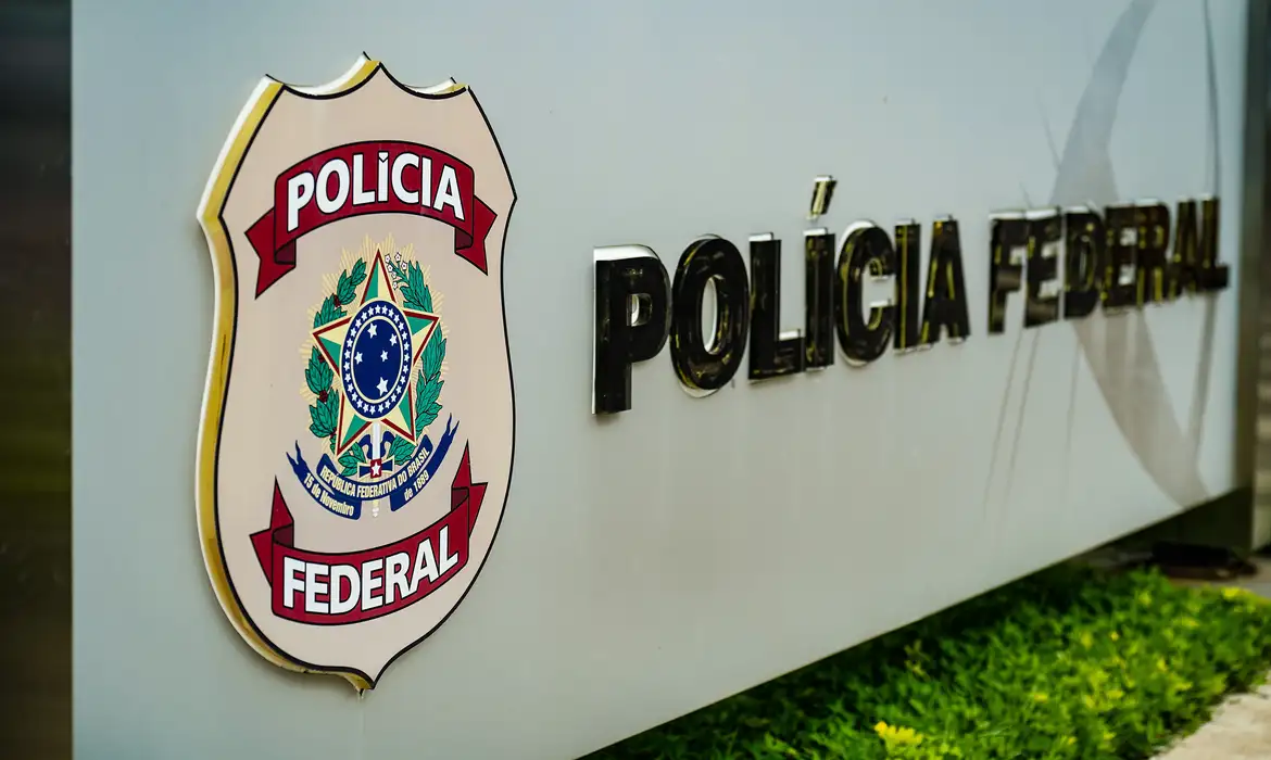 (Agentes cumpriram mandados de prisão em aberto)