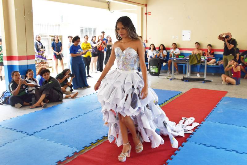 Desfile sustentável.