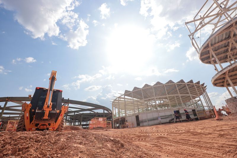 Obras da Usina da Paz em Tucuruí.