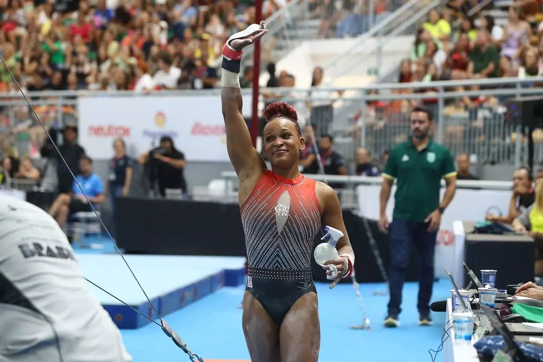 Rebeca Andrade foi campeã das barras assimétricas