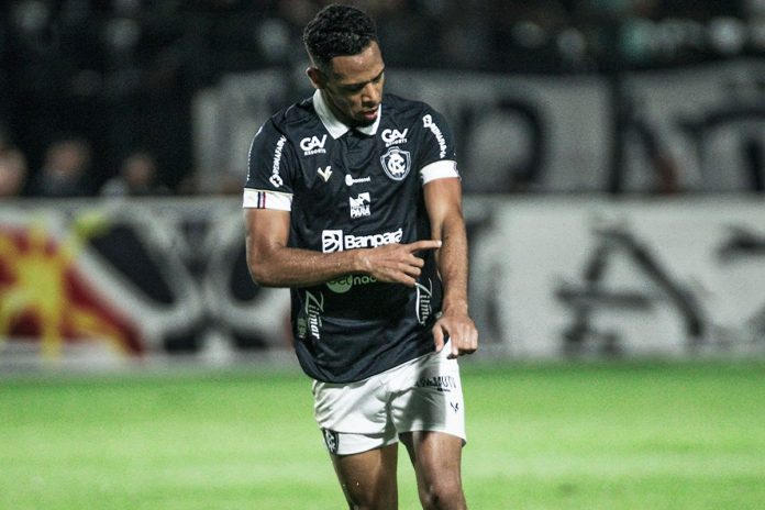 Pedro Vitor tem sido uma peça fundamental no ataque do Leão