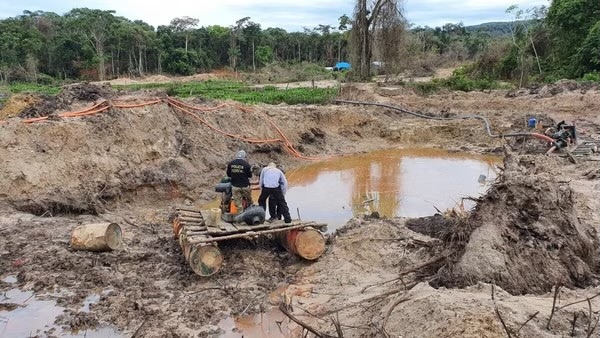 Garimpo ilegal no estado do Mato Grosso 