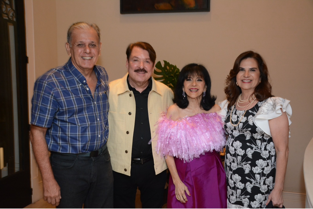 Antônio Assmar com Edilberto, Felícia e Silvia Assmar Lima