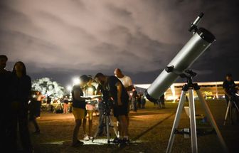 Cometa que passará perto da Terra poderá ser visto no Brasil