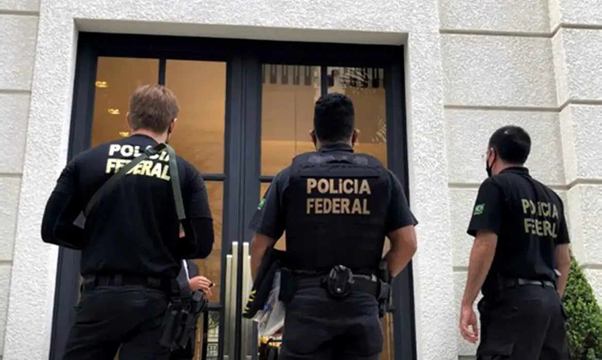 A operação apura o uso irregular da Agência Brasileira de Inteligência (Abin)