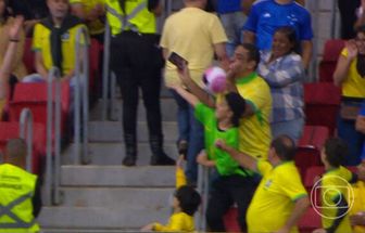 Vídeo: influenciador domina bola em jogo da Seleção e arranca elogios de Luiz Roberto