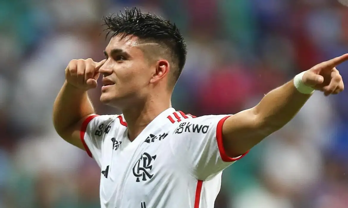 Alcaraz, do Flamengo, levou um gancho de várias partidas.