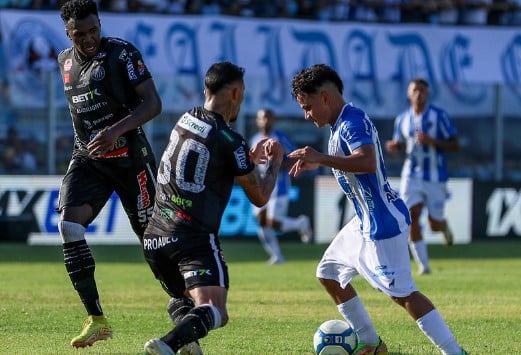 No primeiro turno, o jogo terminou empatado em 1 a 1 - 