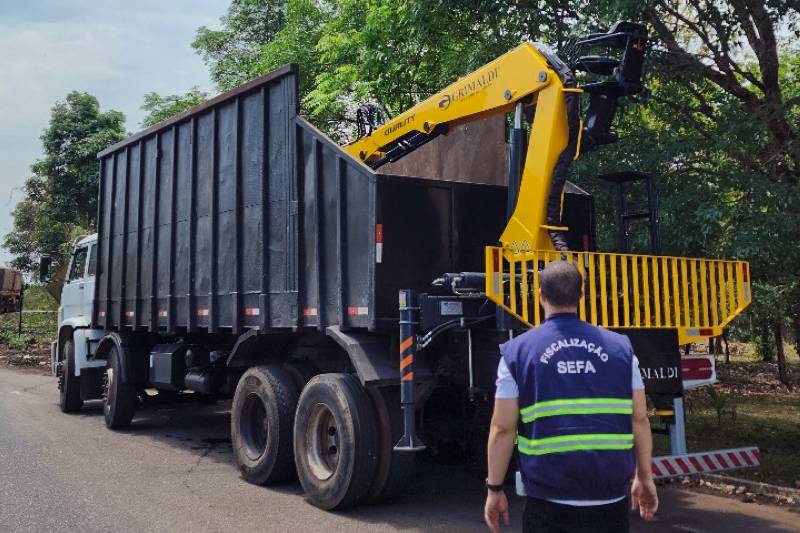 (Sefa apreende guindaste no valor de R$ R$ 213 mil em Conceição do Araguaia)