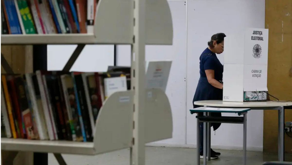 Eleitores que não votaram devem fazer a justificativa em até 30 dias