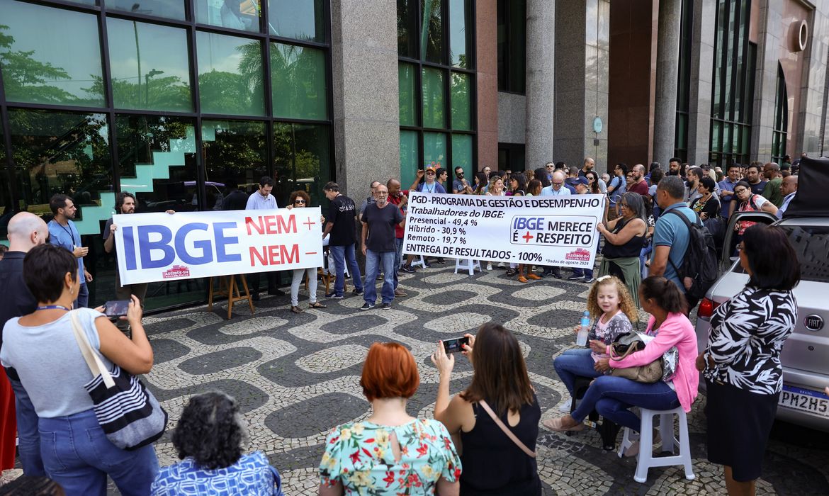 (IBGE obtém liminar na Justiça contra greve de servidores nesta quinta-feira)