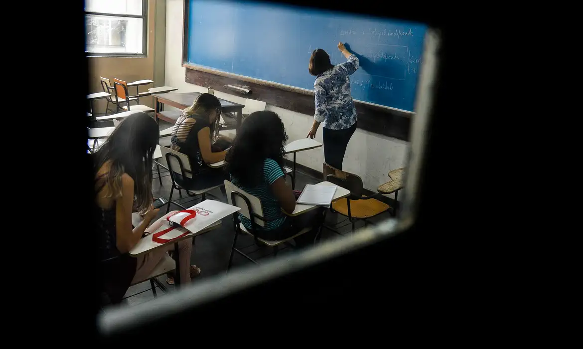 (O exame será aplicado em cursos de 17 áreas de conhecimento diferentes.)