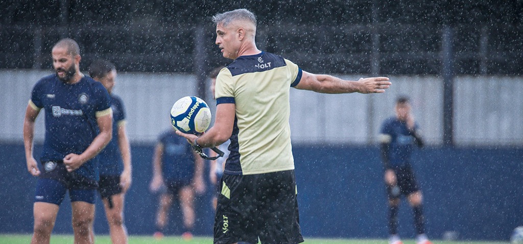 Rodrigo Santana e os jogadores farão pré-temporada em Belém -