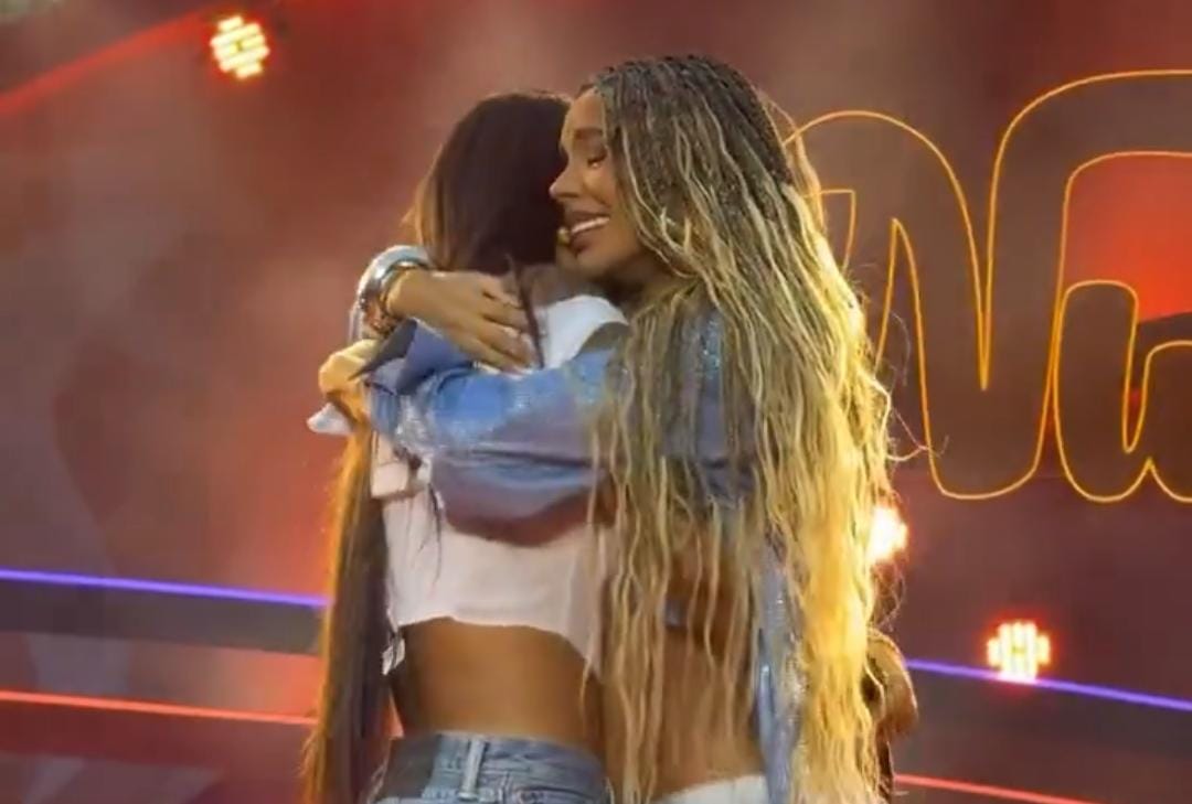 Muita emoção entre Ludmilla e Brunna no palco do Numanice.