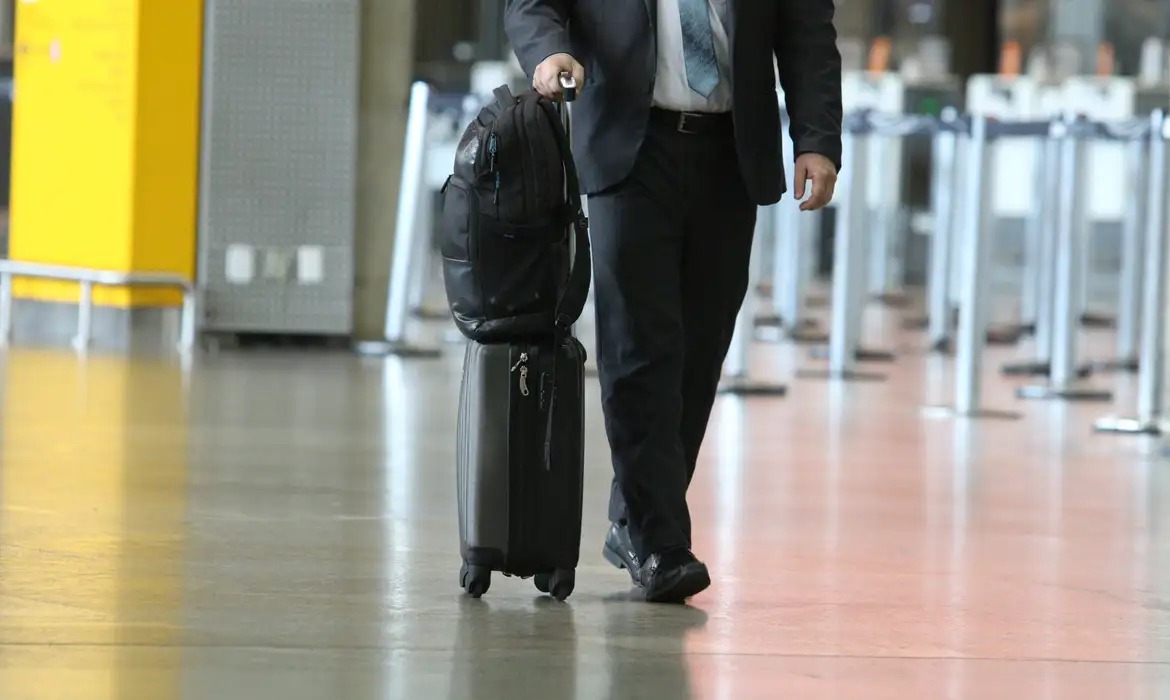 A Polícia Federal instaurou um inquérito policial para investigar o homicídio ocorrido na última sexta-feira, 8, no desembarque do Terminal 2 do Aeroporto de Guarulhos.