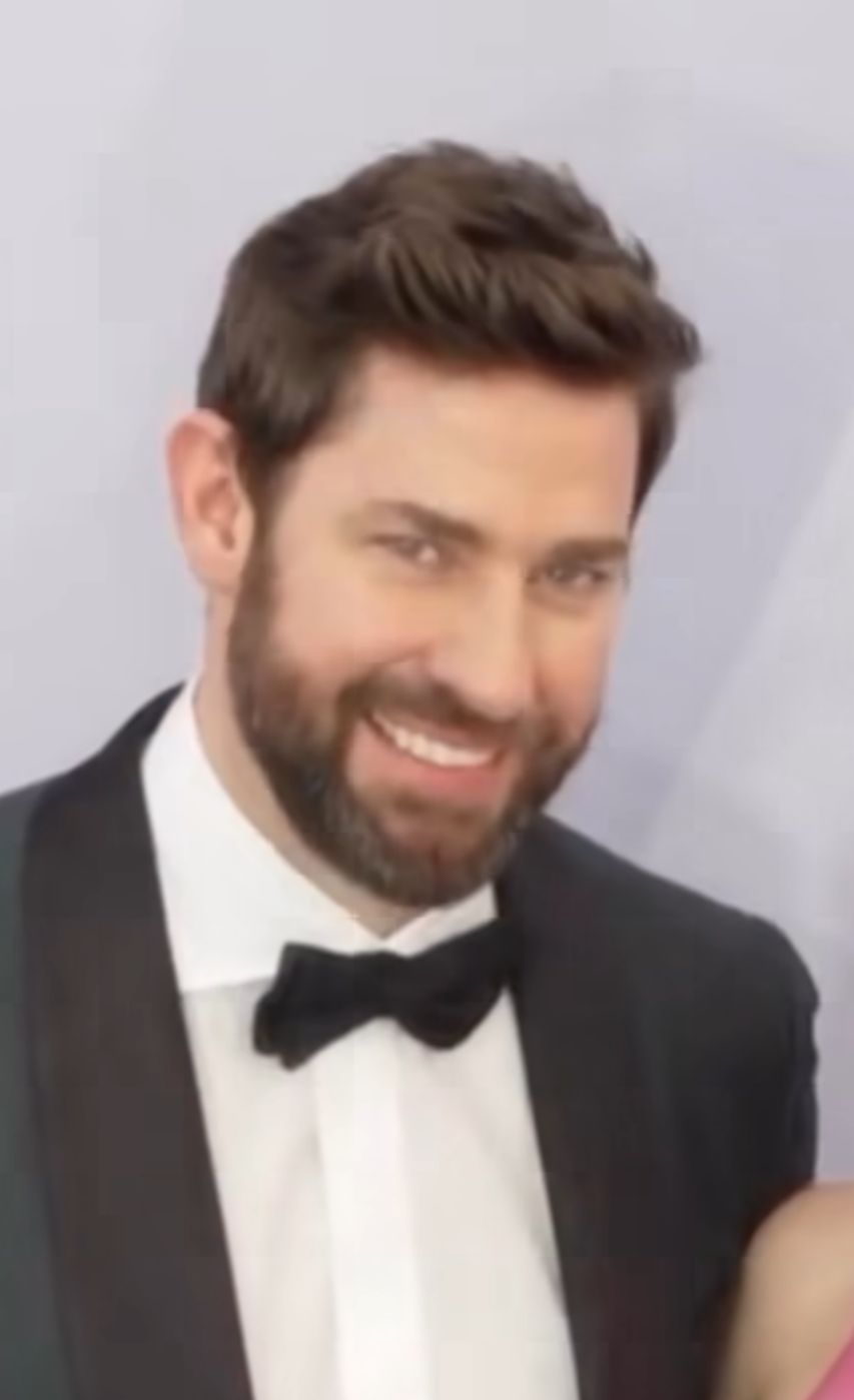 (John Krasinski foi eleito o "homem mais sexy de 2024" pela revista americana People)