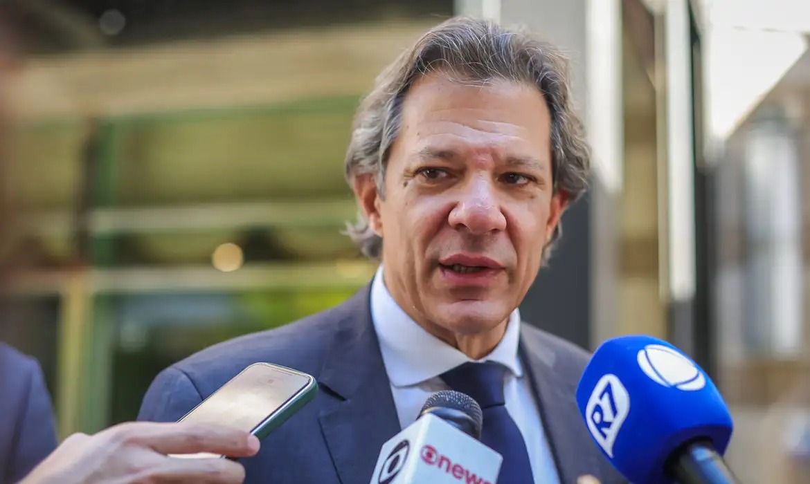 O ministro da Fazenda, Fernando Haddad, criticou a postura da imprensa, na cobertura jornalística sobre a tentativa do governo de pôr fim à desoneração.