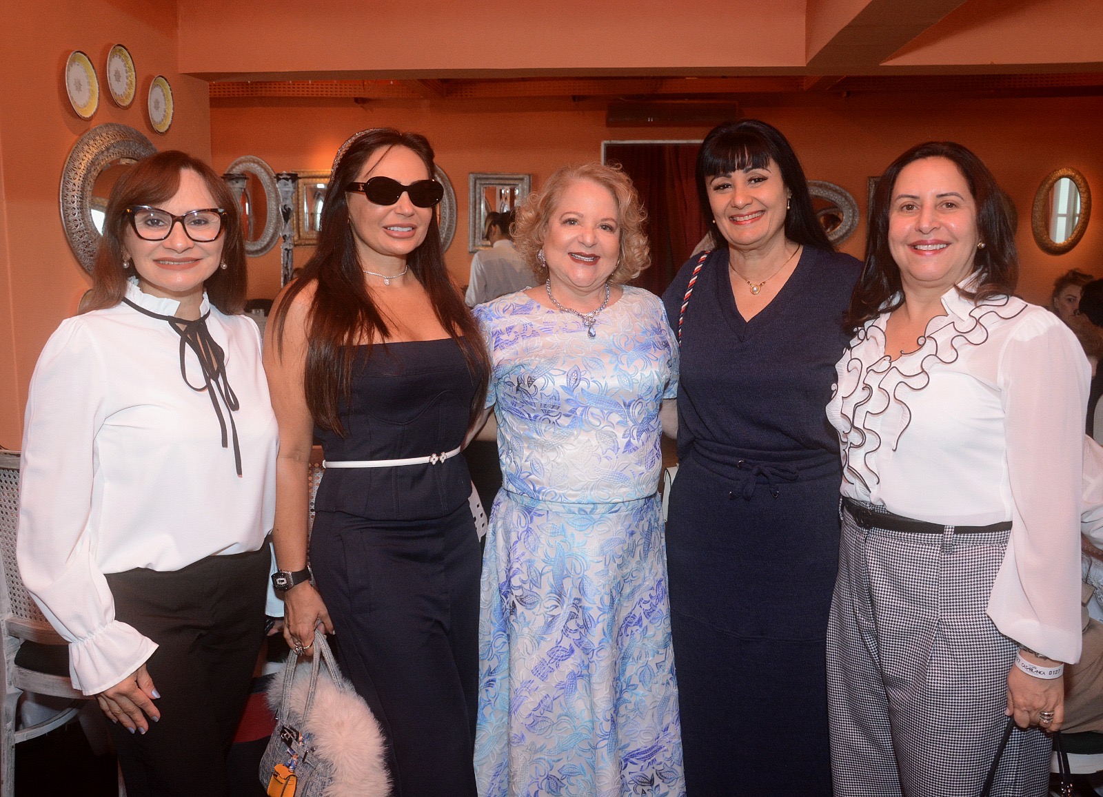 Bete Rodrigues, Carmen Peixoto, Gal Fernandes, Simone Faciola e Alda Dantas