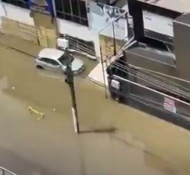 Imagem - Maré alta é registrada em Belém e alaga várias ruas