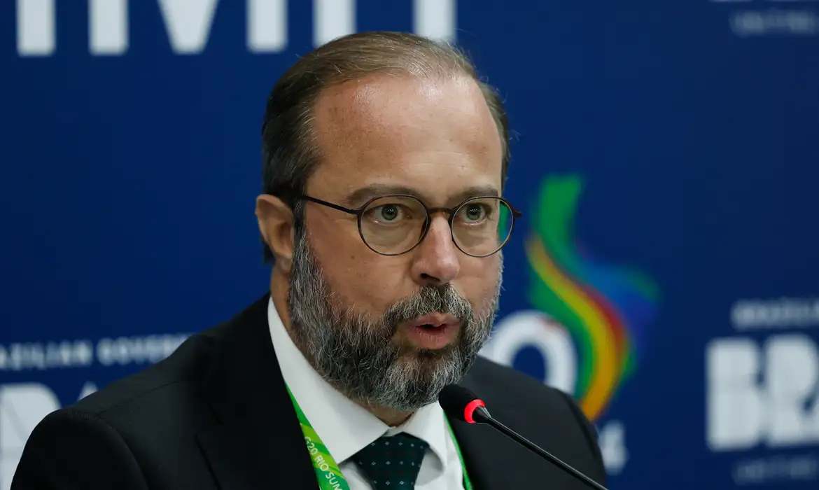  Ministro de Minas e Energia, Alexandre Silveira.