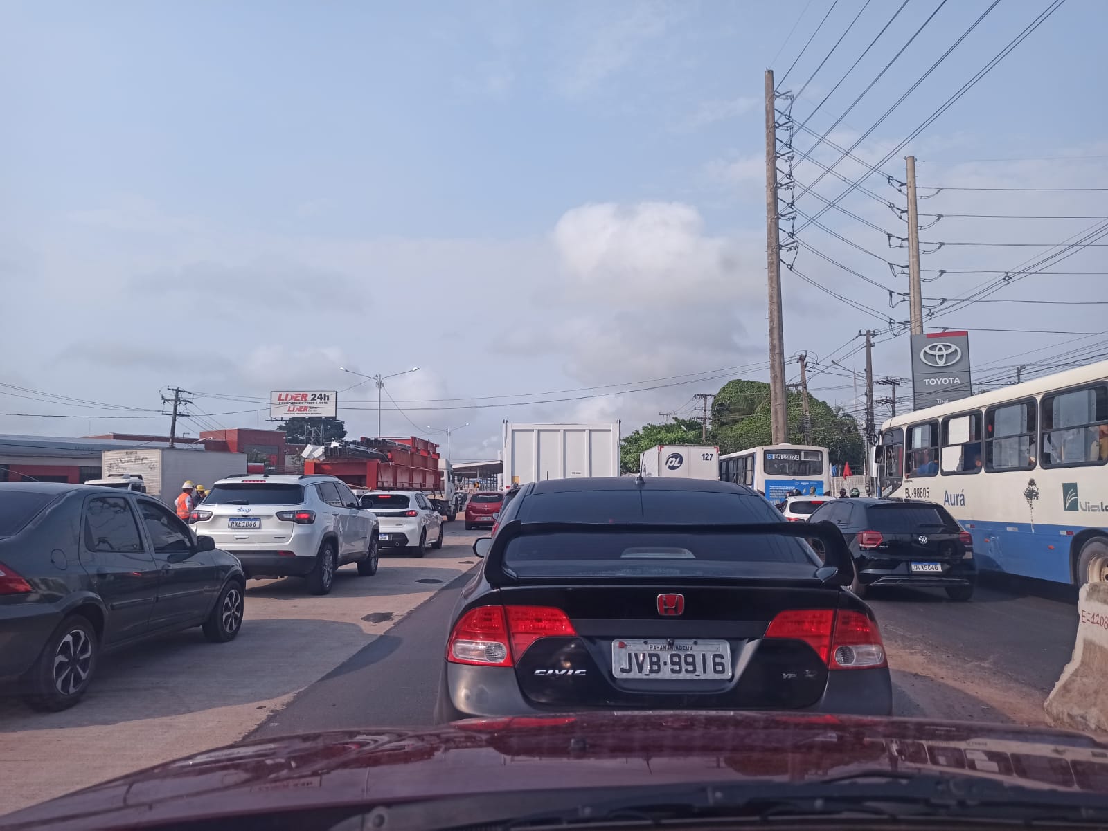 Trânsito virou um caos na rodovia BR-316