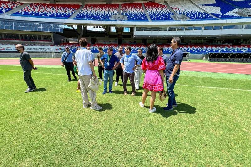 (Integrantes do festival Global Citizen estiveram no Novo Mangueirão, em Belém, nesta terça-feira, 19, para vistoriar os espaços da arena esportiva e cultural.)