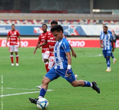 Imagem - Paysandu vence o Vila Nova de virada na despedida da Série B 2024