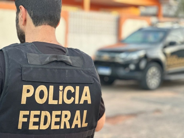 A Polícia Federal cumpriu mandado de busca e apreensão contra uma mulher na cidade de Abaetetuba, no Pará. 