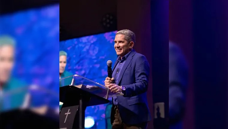 Pastor Lourival Pereira.