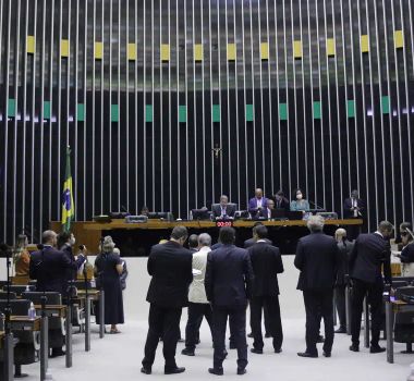 Imagem - Após atraso, urgência para corte de gastos segue na pauta da Câmara