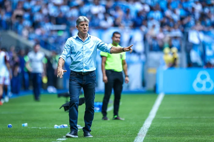 Grêmio anuncia saída de Renato Gaúcho após derrota para o Corinthians